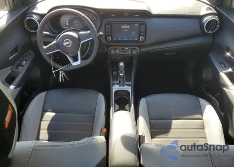 2024 Nissan Kicks Sr z USA, uszkodzony, nr VIN 3N1CP5DV0RL521752